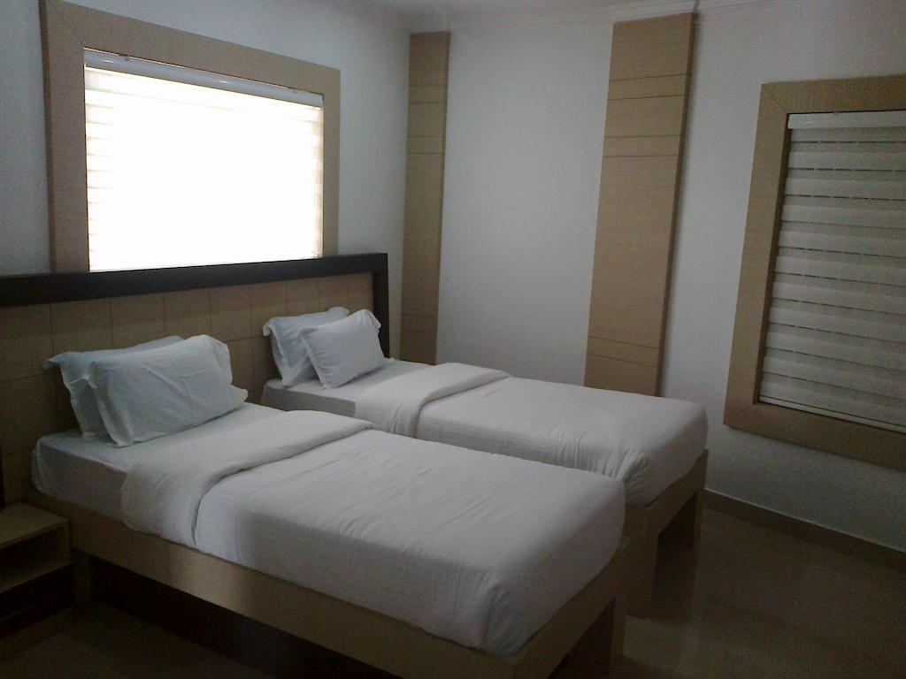 Holiday Hill Hotel & Suites Sultan Bathery Cameră foto
