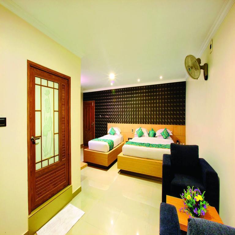 Holiday Hill Hotel & Suites Sultan Bathery Exterior foto